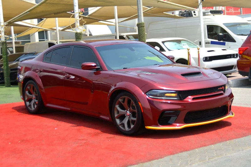 
								Dodge Charger SXT 2020 full									