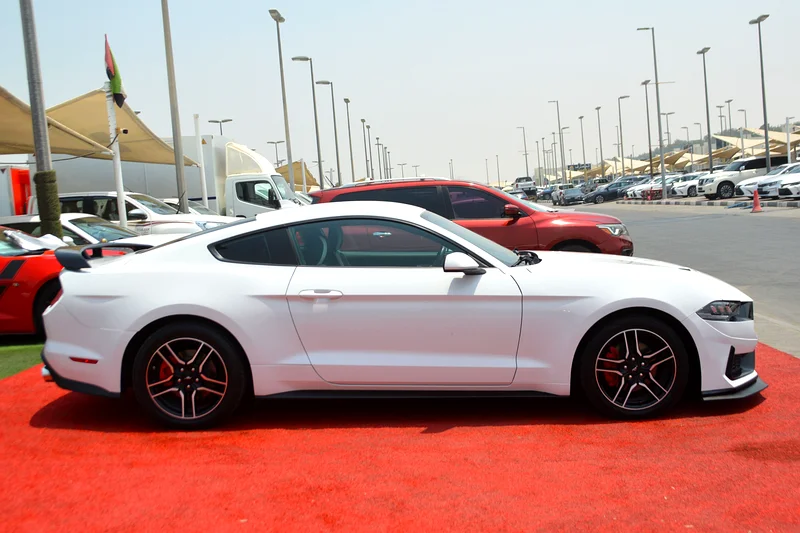 
								Ford Mustang 2.3L 2020 full									