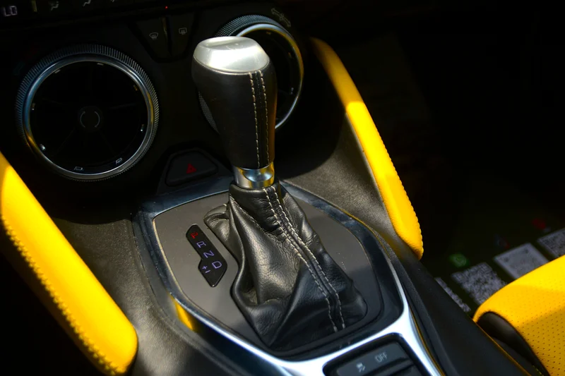 
								Chevrolet Camaro 2023 full									