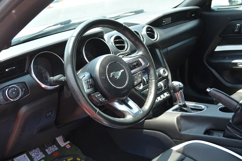 
								Ford Mustang 2.3L 2020 full									