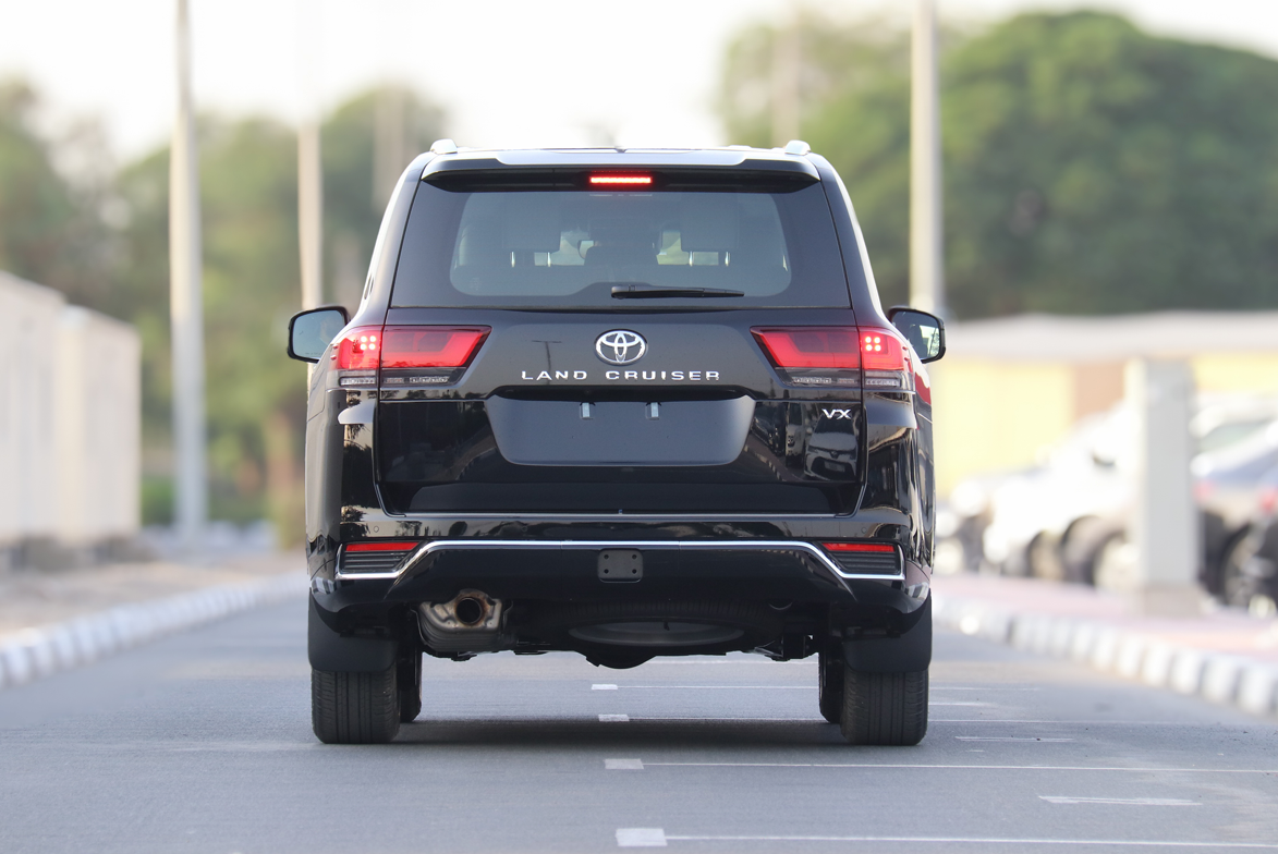 
								Toyota Land Cruiser VX 3.5LV6 full									
