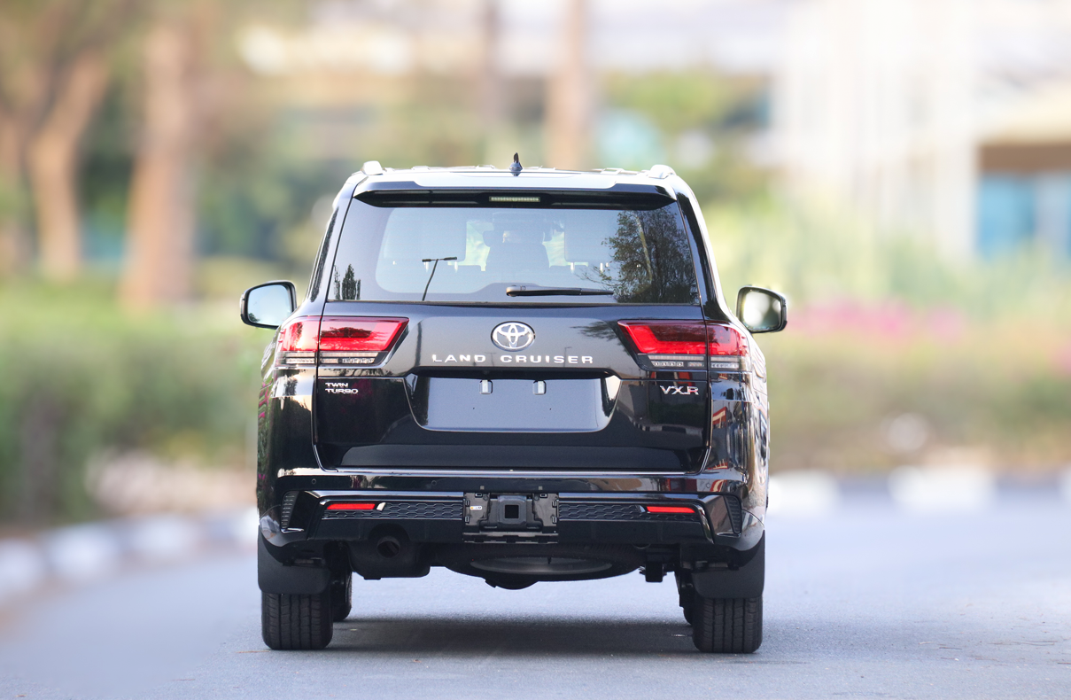 
								Toyota Land Cruiser Twin-Turbo ZX V6 3.5L full									