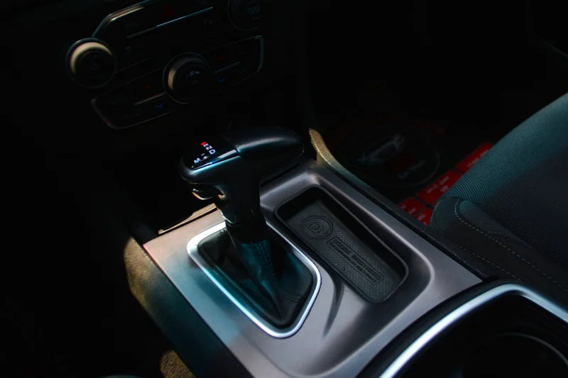 
								Dodge Charger SXT 2020 full									