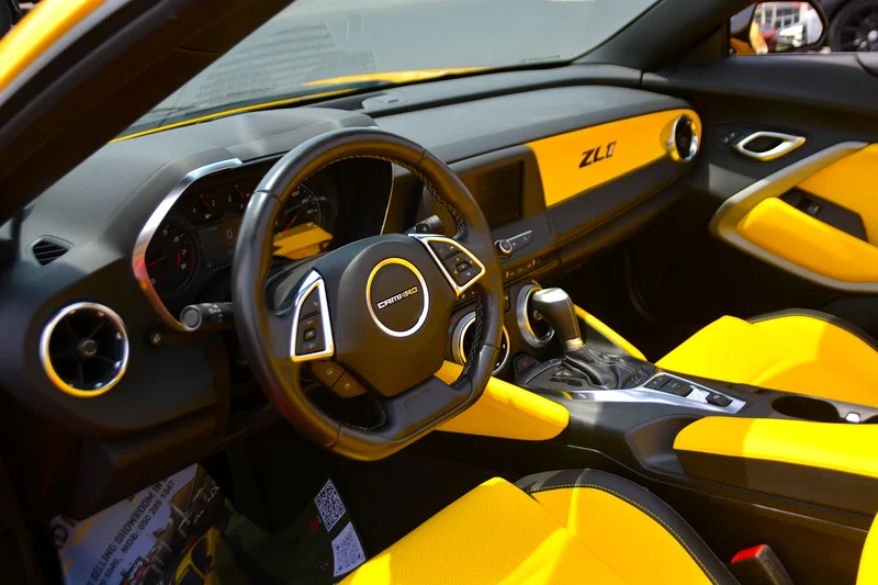 
								Chevrolet Camaro 2023 full									