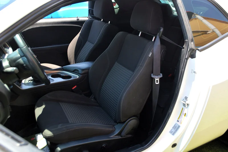
								Dodge Challenger SXT 2021 full									